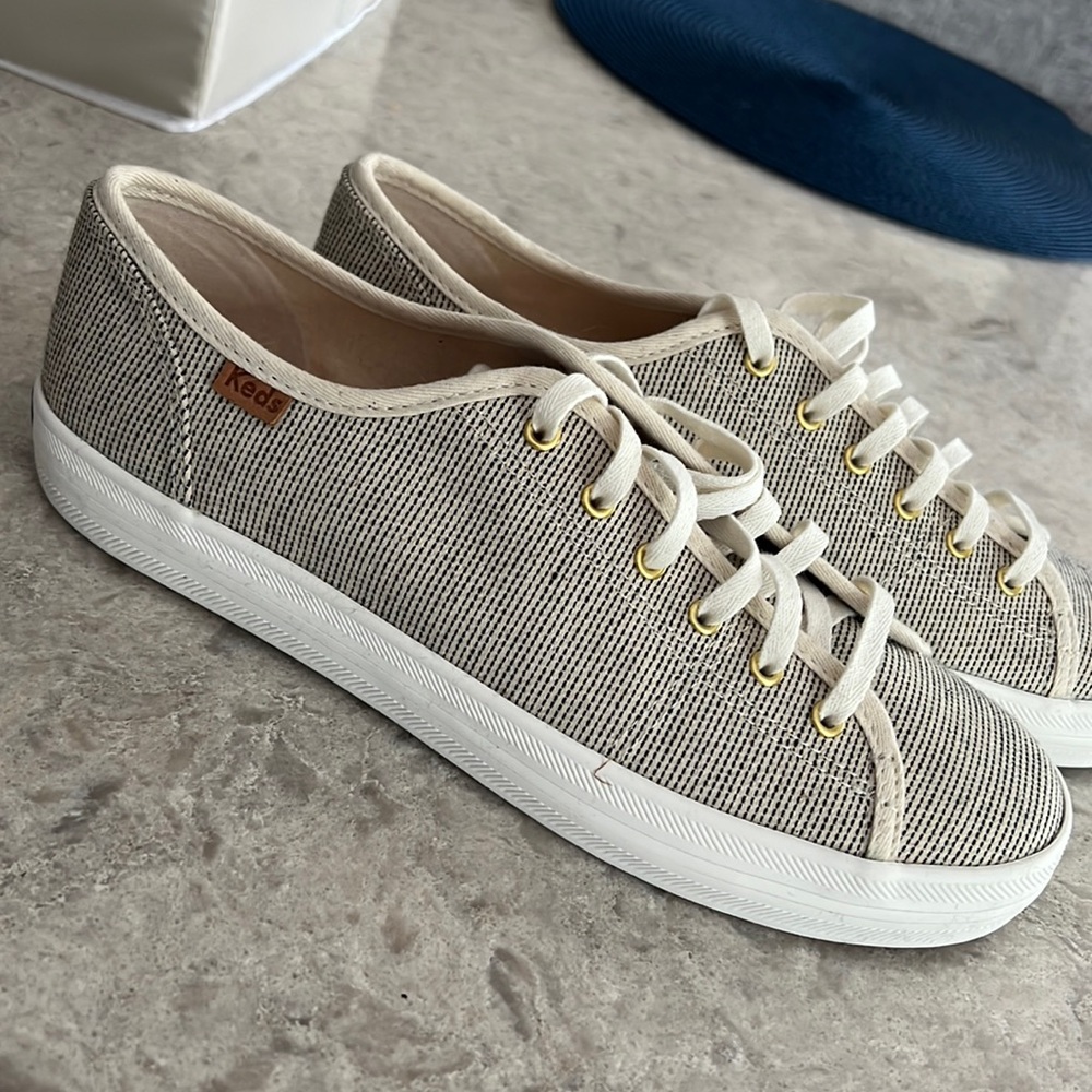 Keds dream foam sneakers NEW